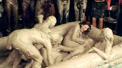 Messy Porn Catfight Video Video Porn Videos