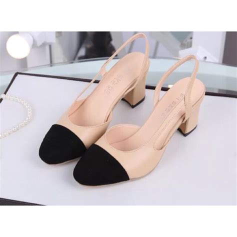 Free ship Giày mũi đen gót vuông 5p 2 màu nude đen Shopee Việt Nam