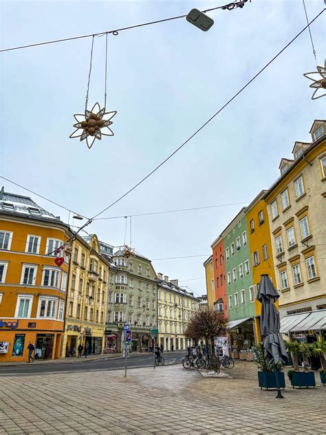 Ultimate Guide to Innsbruck's Christmas Market - backpacks and bubbly