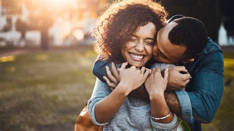 Cómo saber si un hombre casado está enamorado de ti Yoitu es