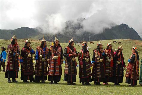 Women of Laya dressed in their local costumes | Bhutan Acorn Tours and ...