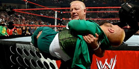 10 Things WWE Wants You To Forget About Hornswoggle – Page 3