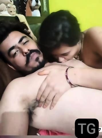 HInDI Hot Desi Couple