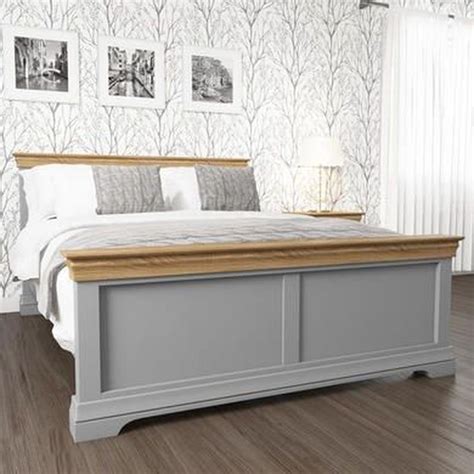 Amazing Vintage Wooden Bed Frame Design Ideas 03 - PIMPHOMEE