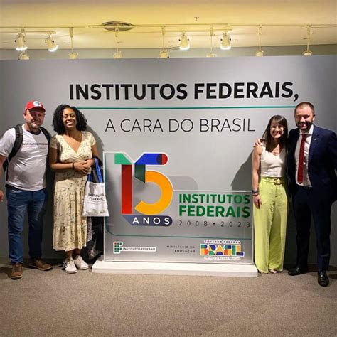 Comemoração Dos 15 Anos Dos Ifs Estudante Do Campus Viamão E