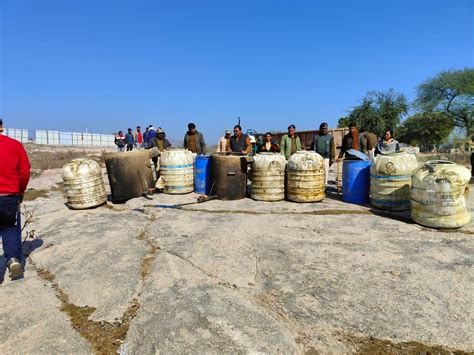 3 000 Liters And 25 Liters Of Raw Liquor Recovered At Kabutara Dera Action Taken By The Income