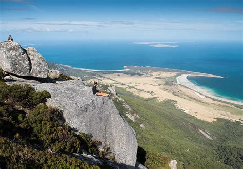 Book - Visit Flinders Island