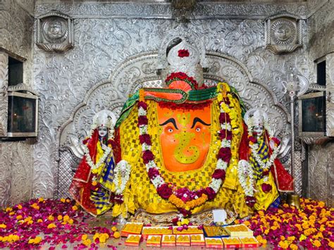 Indore Mandir Darshan Today Photos Khajrana Ganesh Ranjit Hanuman