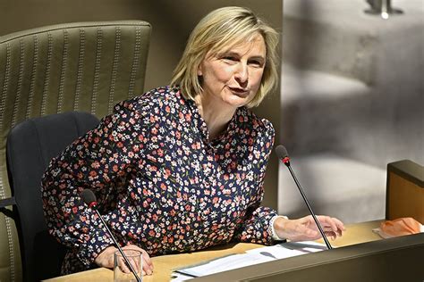 Vlaamse Regering Blijft Aandringen Op Uniform Sluitingsuur Horeca Pal