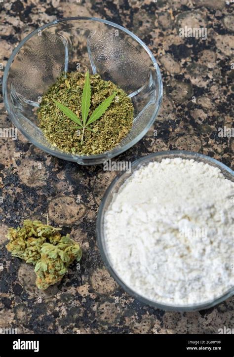 Weed Edibles Home Hi Res Stock Photography And Images Alamy