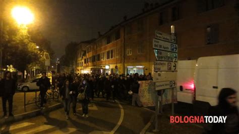 Corteo Dei Collettivi Blocca I Viali Riprendiamoci Tempi Spazi E