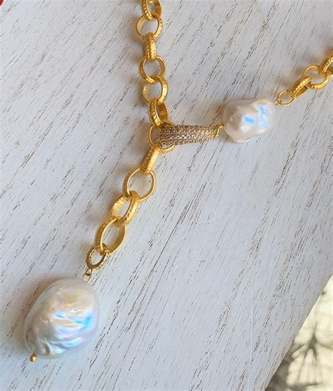 Baroque Pearl Necklace