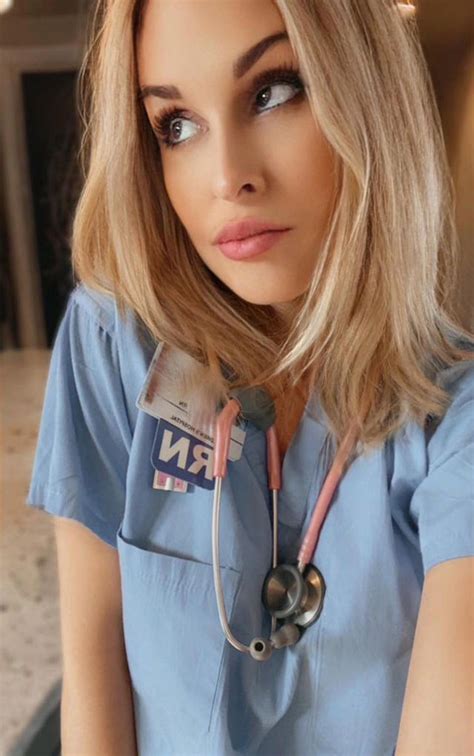 Nurse Forced To Quit Over Onlyfans Account Now Makes K Per Month