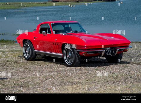 1966 Chevrolet Corvette Stingray C2 second generation classic American ...