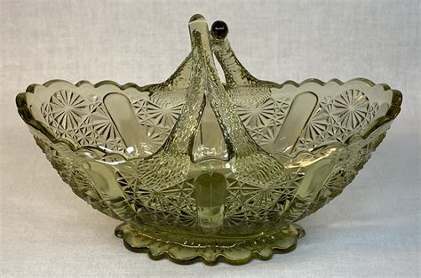 Fenton Art Glass Colonial Green Daisy Button Split Twig Handle Basket