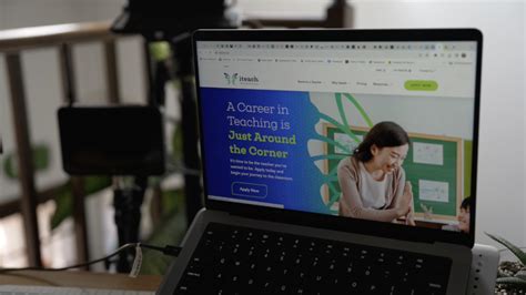 iteach offers people an alternative path to become a certified teacher 