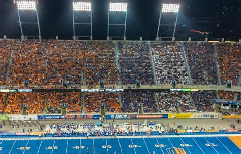 Boise State Broncos Football Tickets - StubHub