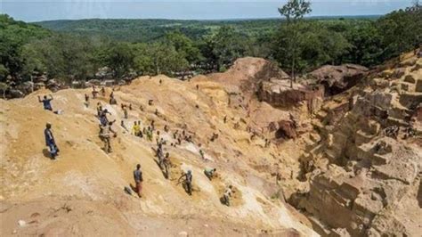 Siguiri L Boulement Dune Mine Dor Artisanale Fait Morts Le Jour