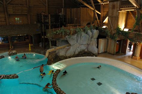 Disney Hotels, Davy Crockett Ranch - Indoor Pool, Disneyland Paris ...