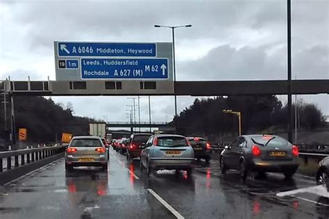 M62 Sinkhole Travel Advice On How To Avoid The Boxing Day Gridlock