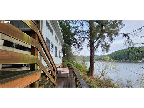 3290 S Tenmile Lk Lakeside Or 97449 Mls 24400414 Trulia