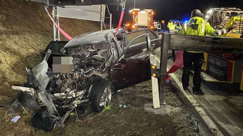 Unfall Bei Schopfloch Drei Menschen Sterben Bei Frontalzusammensto