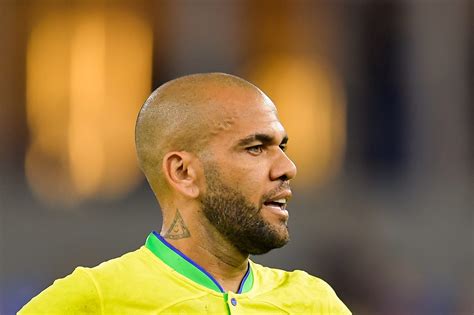 Dani Alves irá a juicio Jueza procesa al jugador por presunta