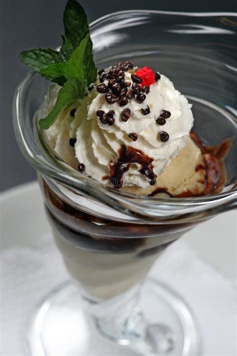 Ice cream sundae stock image. Image of closeup, roll - 27684901