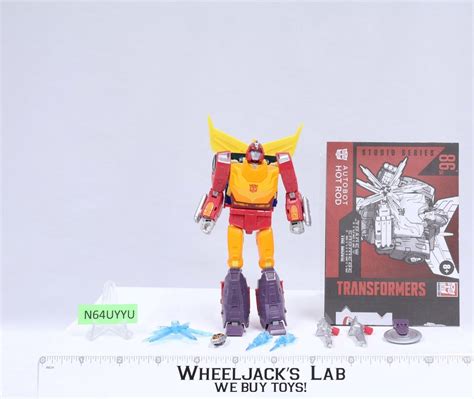 Hot Rod 86 04 100 Complete Transformers Studio Series 2021 Hasbro Action Figure Wheeljack S Lab