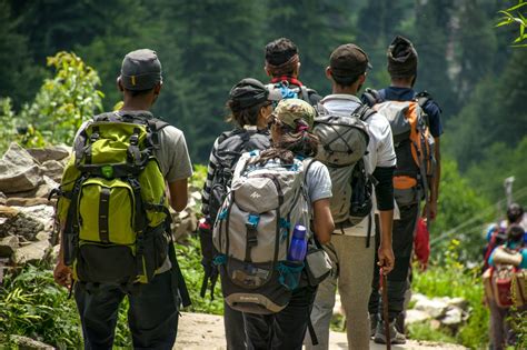 Apa Saja Persiapan Dan Apa Saja Yang Harus Dibawa Saat Mendaki Gunung