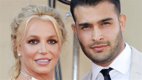 Britney Spears' Wedding Guests Reportedly Didn't Get A Traditional Dinner