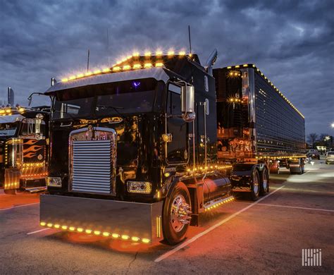 Custom Cabover Kenworth