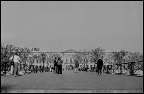 Louvre Museum entrance - Paris