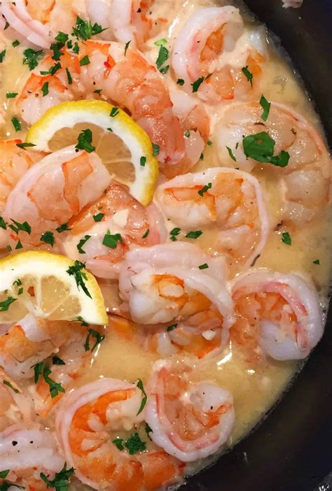 Lemon And Garlic Butter Shrimp Scampi