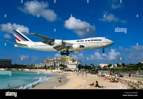 747 200m hi-res stock photography and images - Alamy