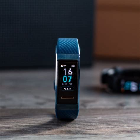 Huawei Band 3 Pro: полный обзор, характеристики, отзывы, инструкция