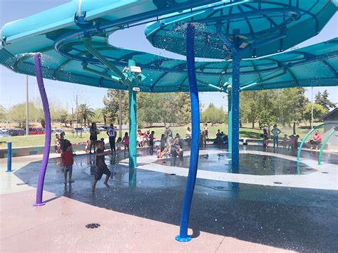 Kiwanis Park Splashpad in Tempe - Phoenix With Kids