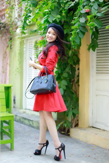 Tiểu sử hot girl Thủy Top