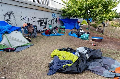 Perth Tent City Homeless Residents Live Rough As Mayor Basil Zempilas