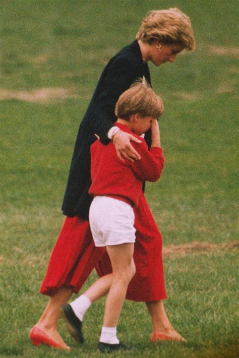 50 Princess Diana Pictures — 50 Rarely Seen Photos Of Princess Diana