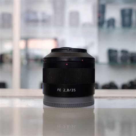 Jual Lensa Fix Sony Fe Mm F Zeiss Fullframe Shopee Indonesia