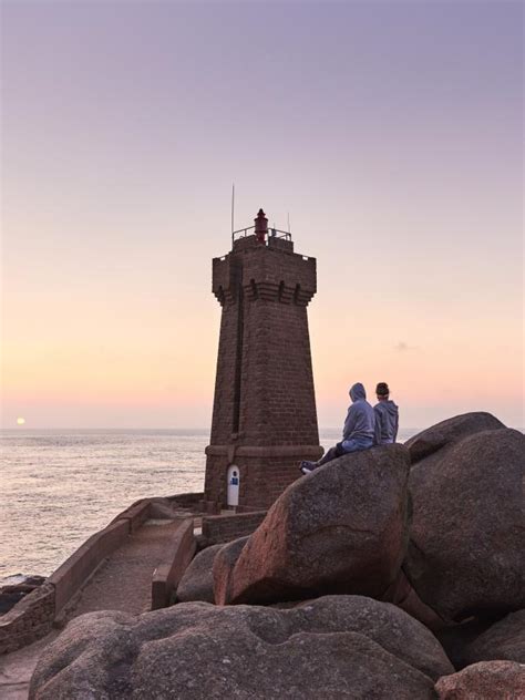 Le Phare Perros Guirec Vivre Ou S Journer Perros Guirec Cest