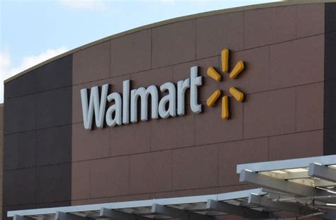 Huntsville Walmart closed due to fire, 1 arrested - al.com