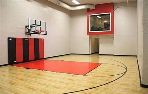 Basketball Court Inside Home / This basketball court puts on a designer ...