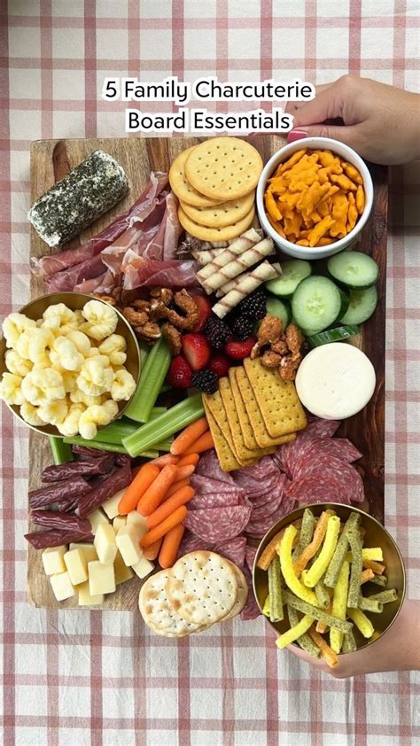 5 Family Charcuterie Board Essentials [Video] | Charcuterie board, Food ...