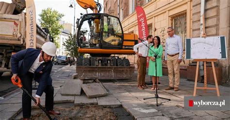 Zaczyna Si Generalny Remont Ul Litewskiej W R Dmie Ciu