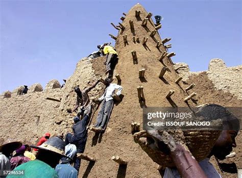 727 Timbuktu Mosque Stock Photos, High-Res Pictures, and Images - Getty Images