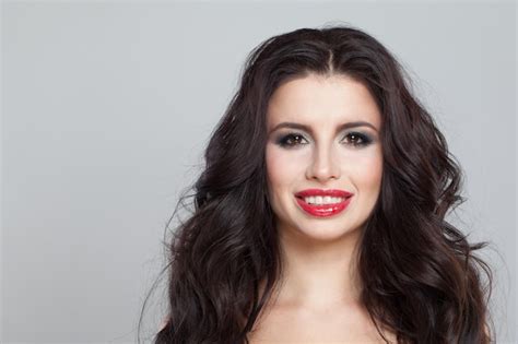 Premium Photo Smiling Brunette Woman Portrait Face Close Up