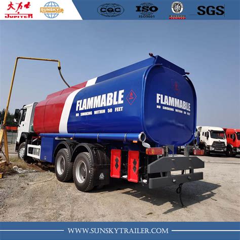 26 000L SINOTRUK HOWO Fuel Tanker Truck