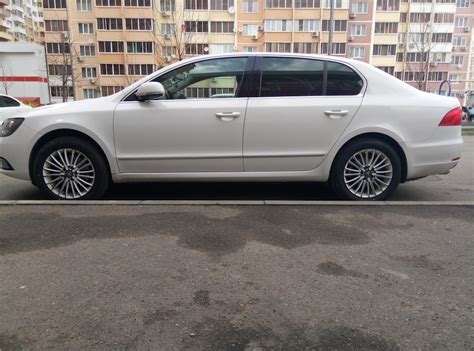 Skoda superb 2 FL летняя резина 215/55/17 — Skoda Superb Mk2, 1,8 л ...